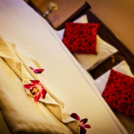 Star Guesthouse Patong Extérieur photo