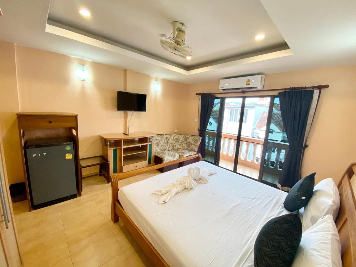 Star Guesthouse Patong Extérieur photo