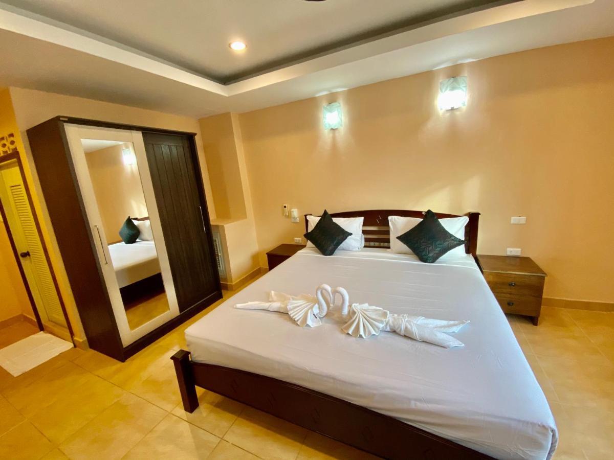 Star Guesthouse Patong Extérieur photo