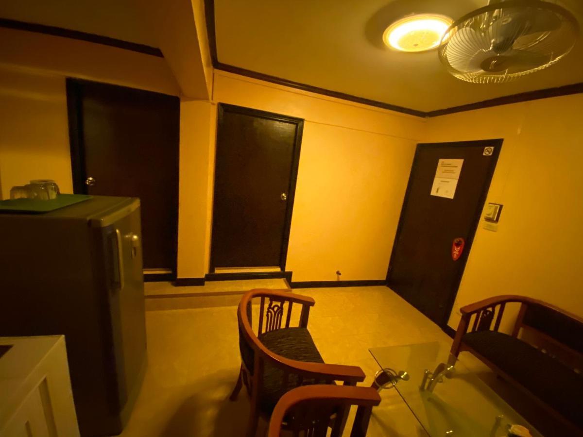 Star Guesthouse Patong Extérieur photo