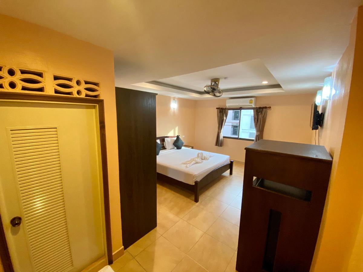 Star Guesthouse Patong Extérieur photo