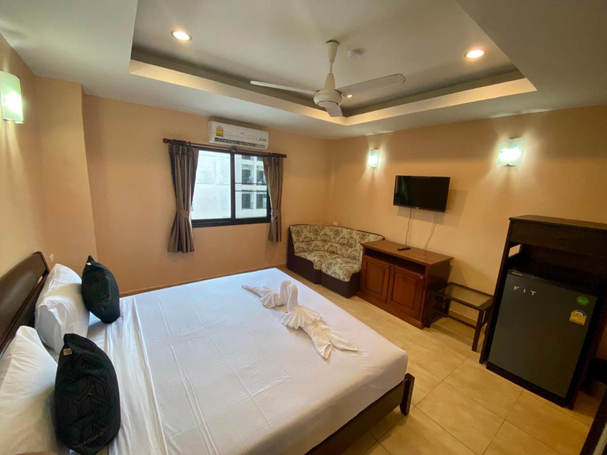 Star Guesthouse Patong Extérieur photo