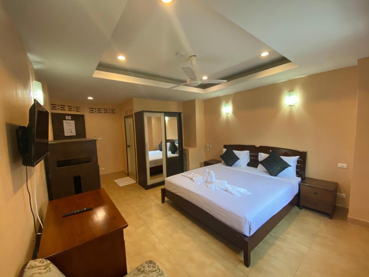 Star Guesthouse Patong Extérieur photo
