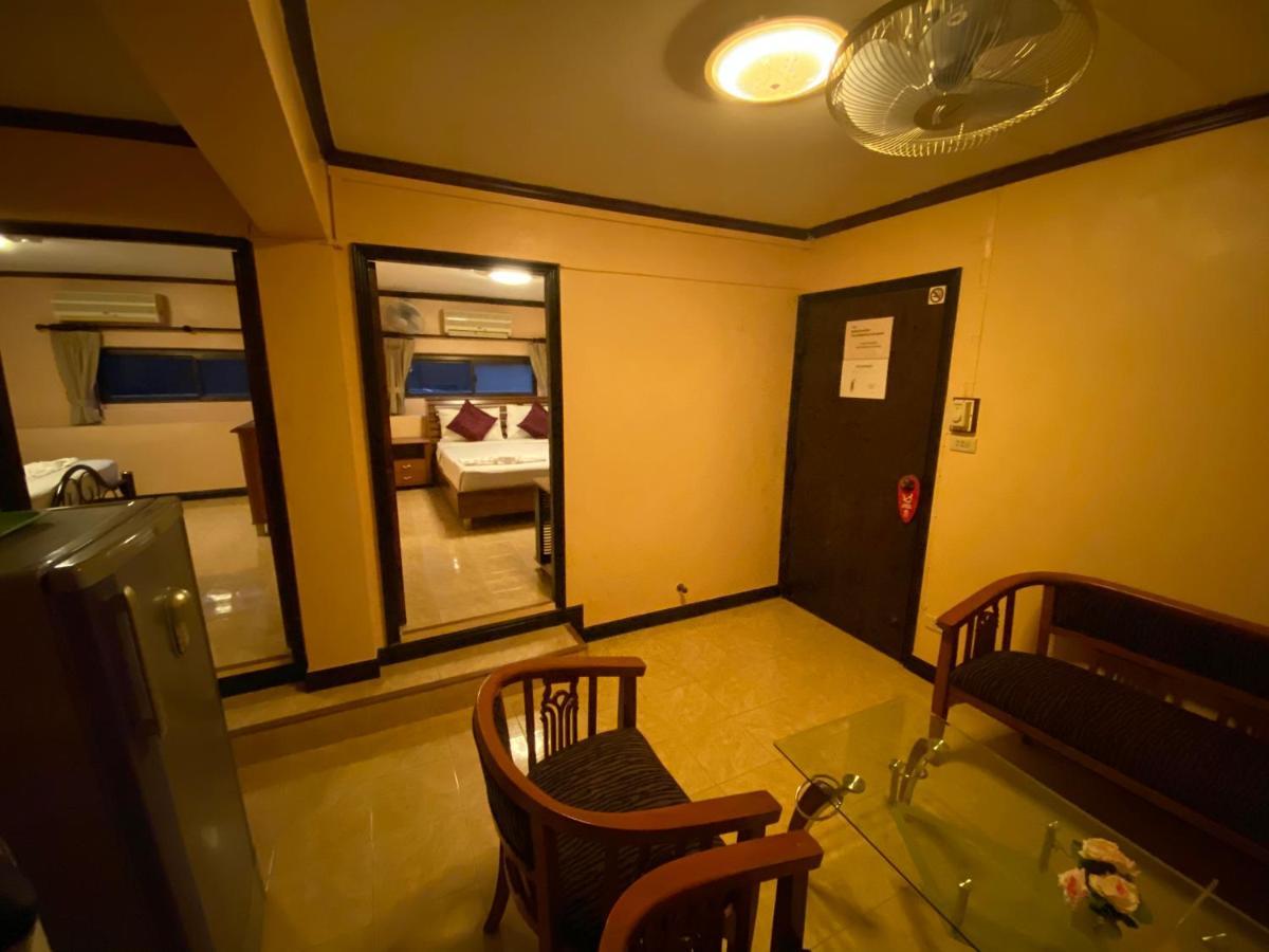 Star Guesthouse Patong Extérieur photo
